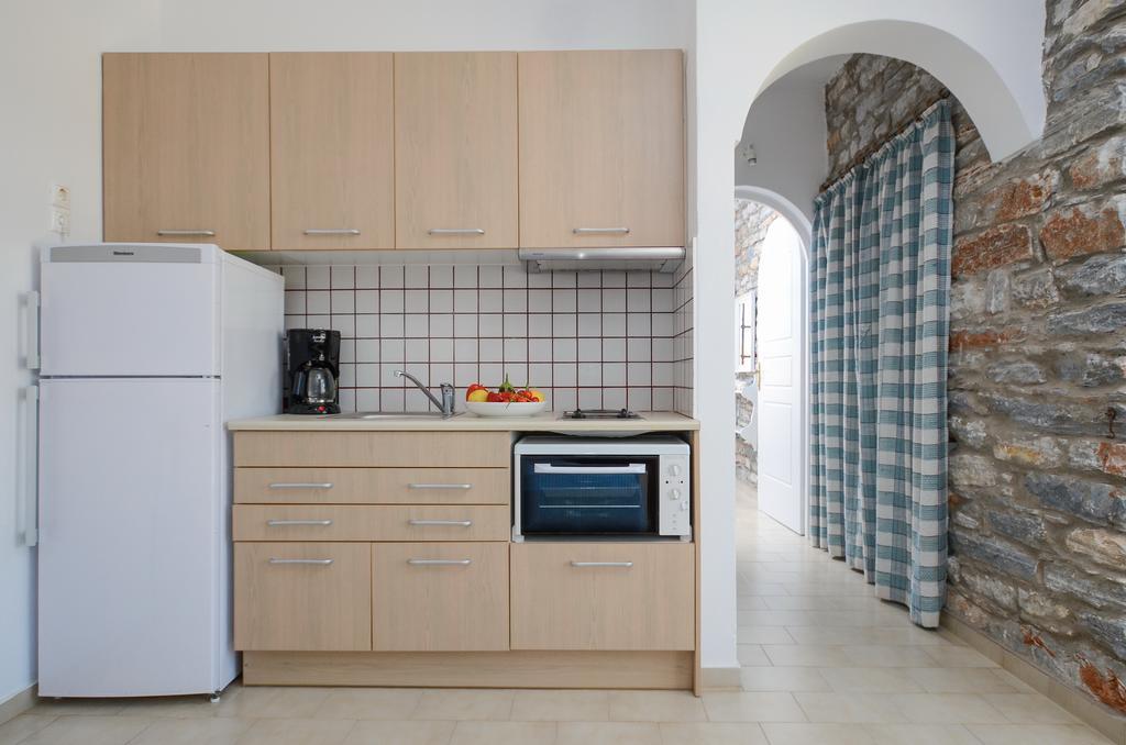 Victoria Studios & Apartments Мікрі-Віґла Екстер'єр фото